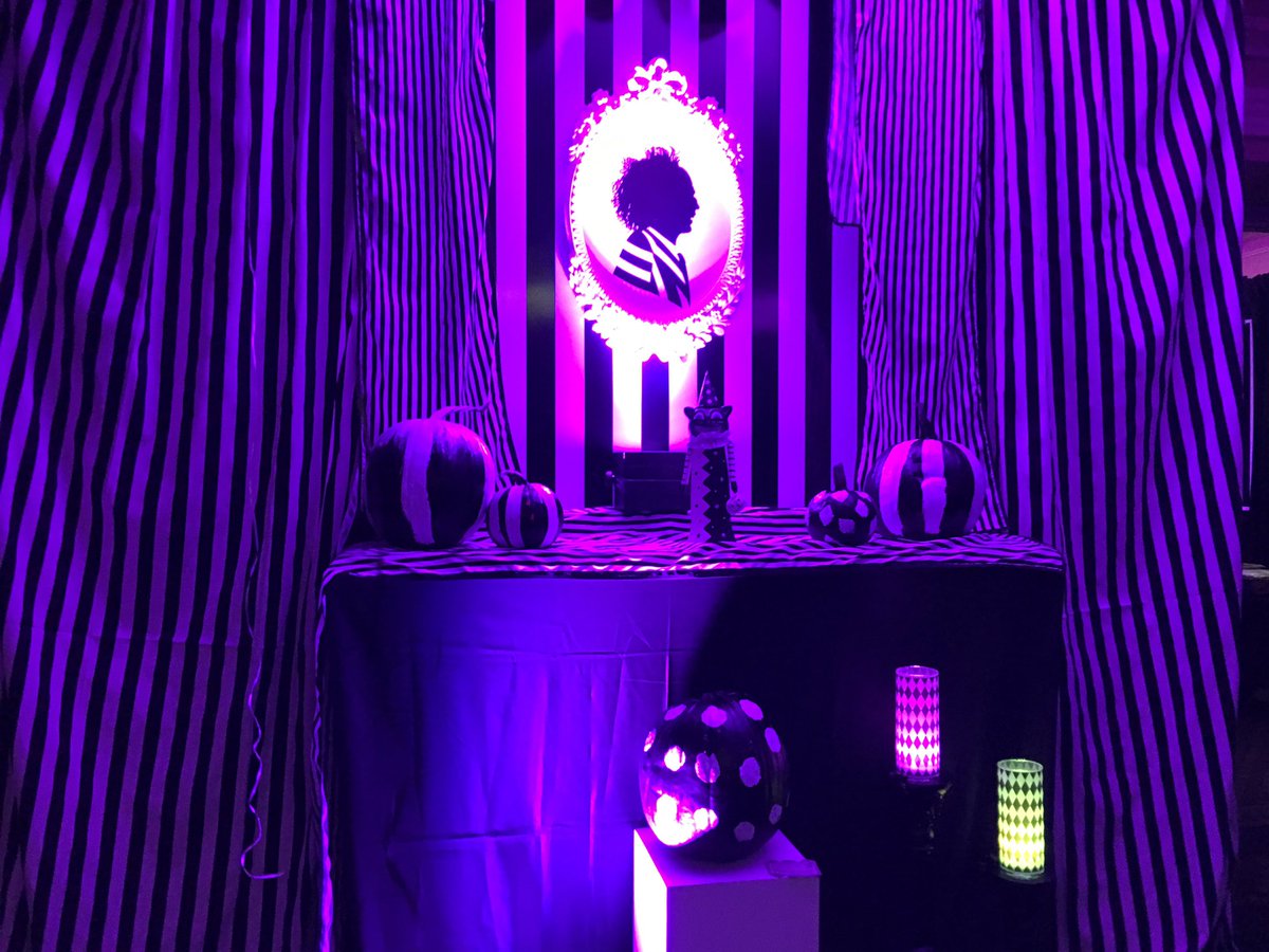 The party is about to get started! #MTLondon #wickedparty <a href="/MillerThomson/">Miller Thomson LLP</a>