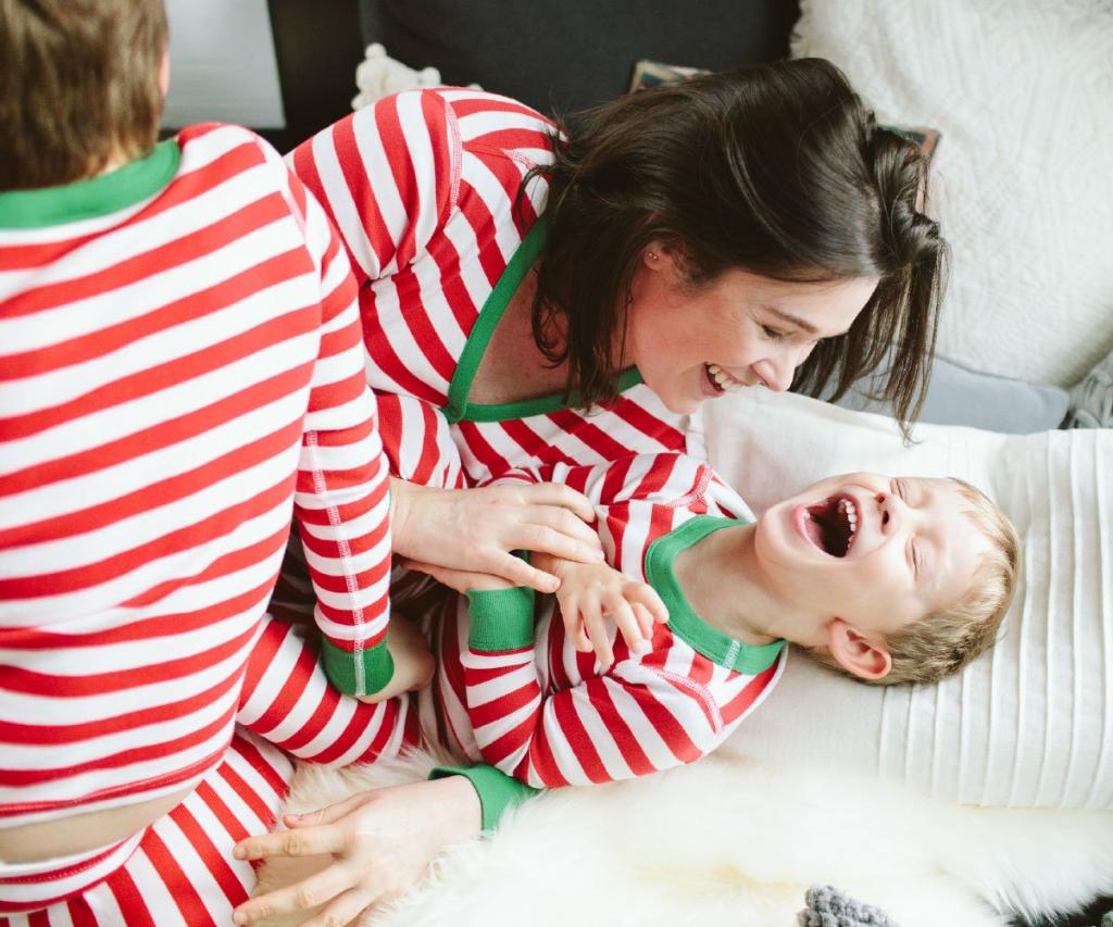 Hanna Andersson is now hiring! Seasonal and permanent positions available. spr.ly/60138C97h