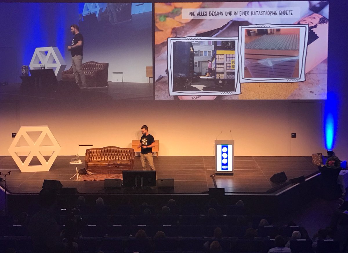 JeanneKinderman's tweet photo. LateNight #FuckupTalk mit @JustSpices-Gründer Florian Falk.Von der WG-Revolution zur erfolgreichsten Instagram Food-Marke #nightofcreativity https://t.co/SfloCCHArC
