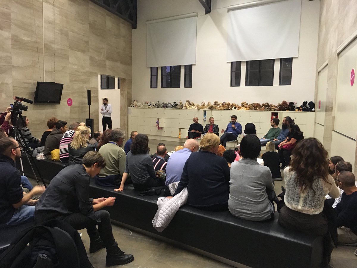 MAMboBologna's tweet photo. #99objects in diretta dal #MAMbo: collezionismo come medium con @PetriPaselli https://t.co/MIEJn4HSnJ