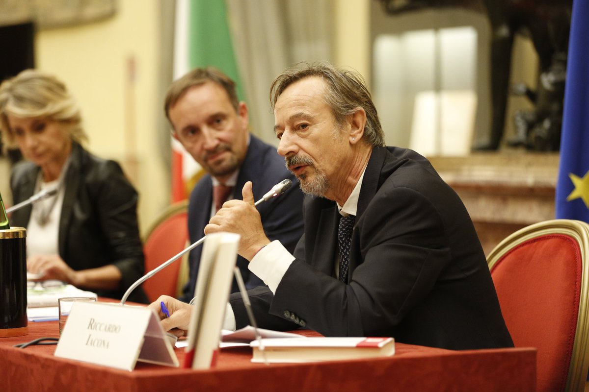 Camera dei deputati tweet media
