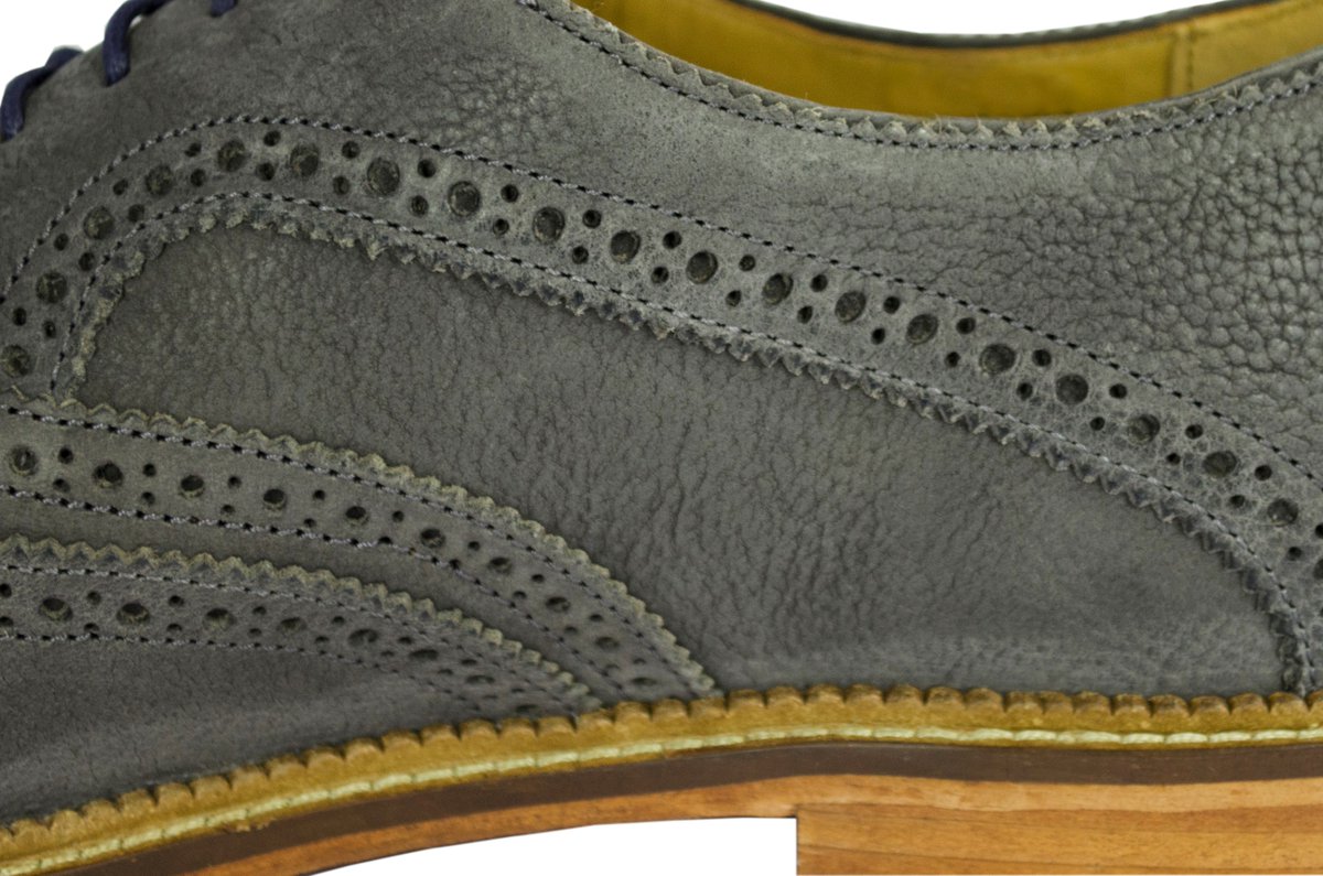 jshoesuk's tweet photo. Sign up to the @jshoesuk email list, on our homepage, for exclusive offers and discounts over the coming week... No tricks, just treats! https://t.co/Yva3pY0SaW