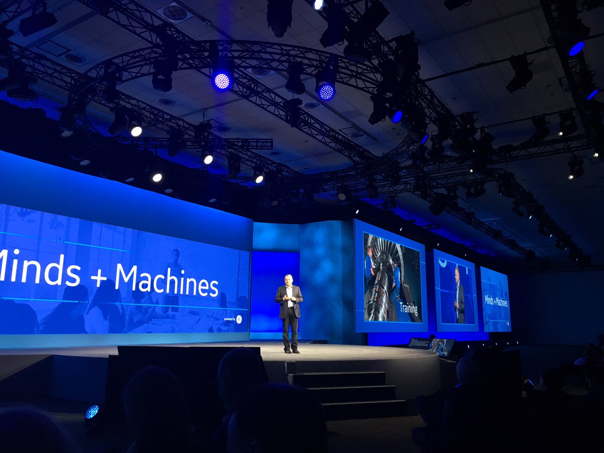 KSaunders06's tweet photo. Transparency, training and trust. Three requirements of digital leaders. @jimrfowler @BHGECO #GEMM17 https://t.co/NZ12c3VQMy