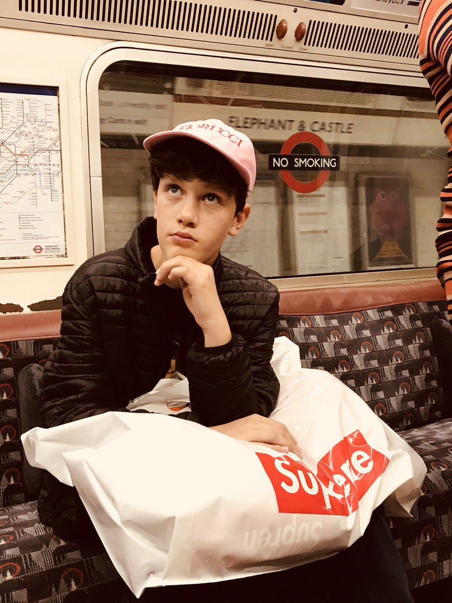 Vibrola's tweet photo. #TFL has the best #Brand https://t.co/k9MfkMJxO1