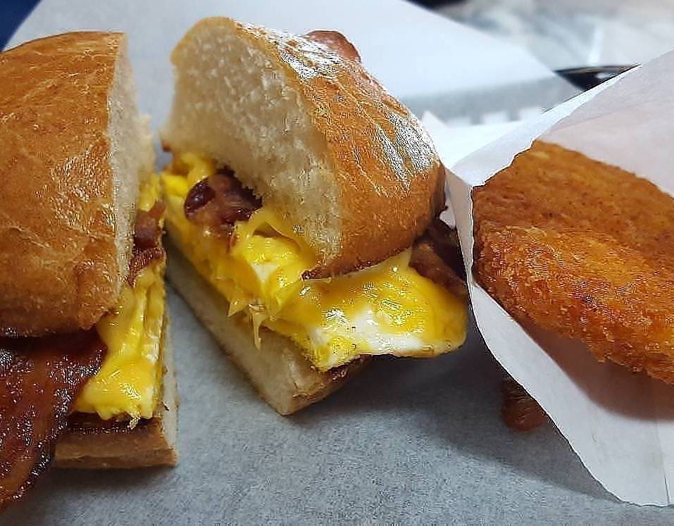 7sinfulsubs's tweet photo. Stop by and try the NY Classic Breakfast Combo!  6 Bucks. Served from open to close 10am-7pm! #WeDareYouToComeInAndGetSome @VicVegas777 https://t.co/OqWu7UoyBC