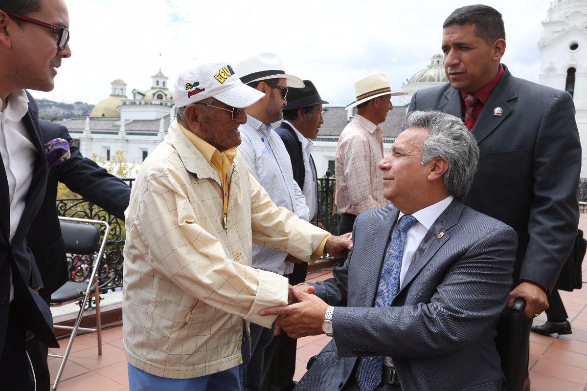 SECOB_Ec's tweet photo. “Este es un momento especial, porque cumplimos con una oferta de campaña”, @Lenin Moreno #TodosConLaConsulta https://t.co/slHij5i1IH