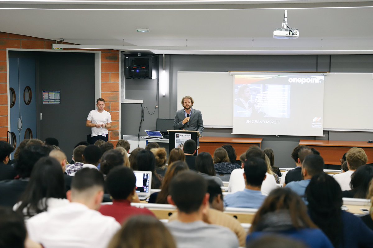 onepoint's tweet photo. .@DavidLayani intervient devant les étudiants de l’école @IONISSTM à l’occasion de sa conférence sur « l’art de diriger » #ConfIonisSTM https://t.co/5HMvwP9oh0