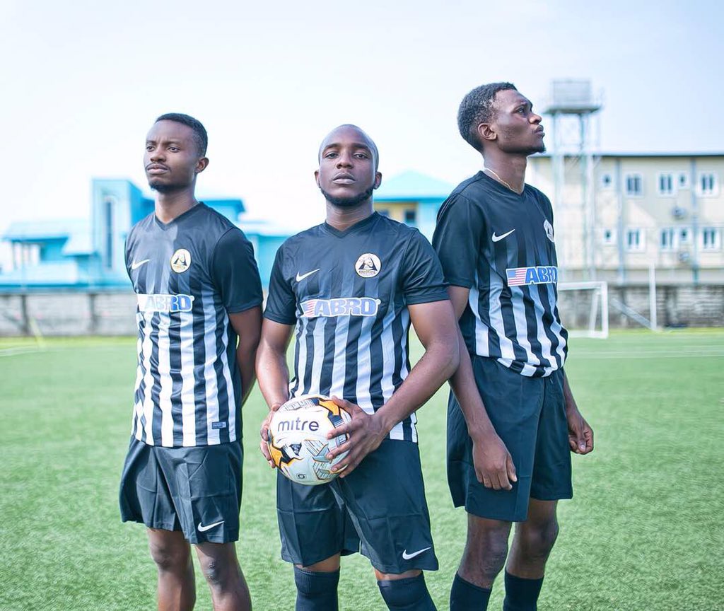 EvaIbiam's tweet photo. There's just something about Black that we all can't seem to get enough off 🔥@TheKnightsFC new black jersey 🔥#AbroKnights https://t.co/ZNTsSIR7vv