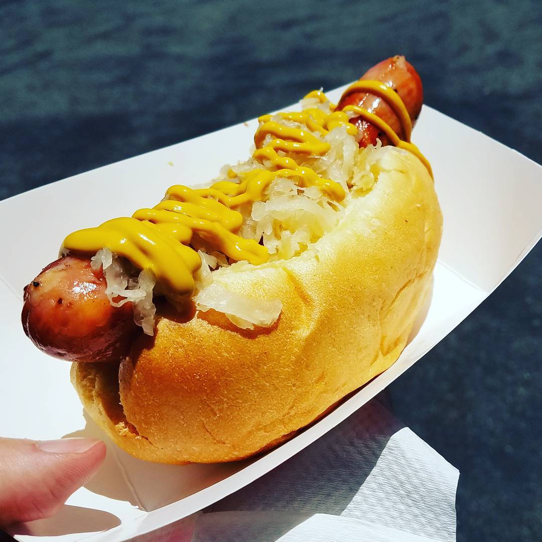 foodtrkcatering's tweet photo. The wurst lunchtime decision you can make is not ordering a delicious bratwurst from @PapaDadsFT. Snag a sausage today at Irvine Concourse. https://t.co/kBp6dVgekk