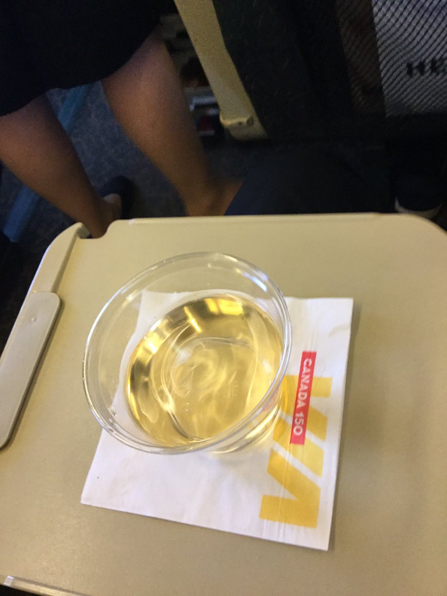 Stusellsto's tweet photo. Via one rocks @viarail second glass of wine on my way to montreal #weekendof fun https://t.co/6rrQT3fkUK