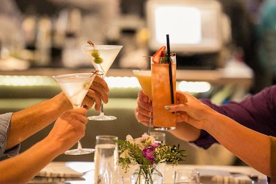 EmeraldCoastMag's tweet photo. Cuvรฉe Kitchen + Wine Bar for local and fresh dishes and cocktails - https://t.co/bIEjMx5A1F #LoveEC #InspiredED https://t.co/xSvyMw7dYL