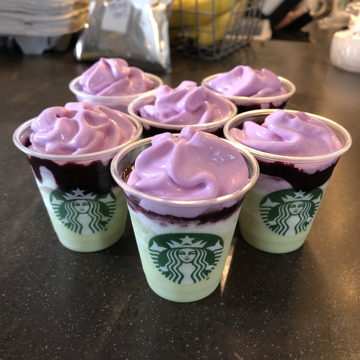 Parma Starbucks tweet media