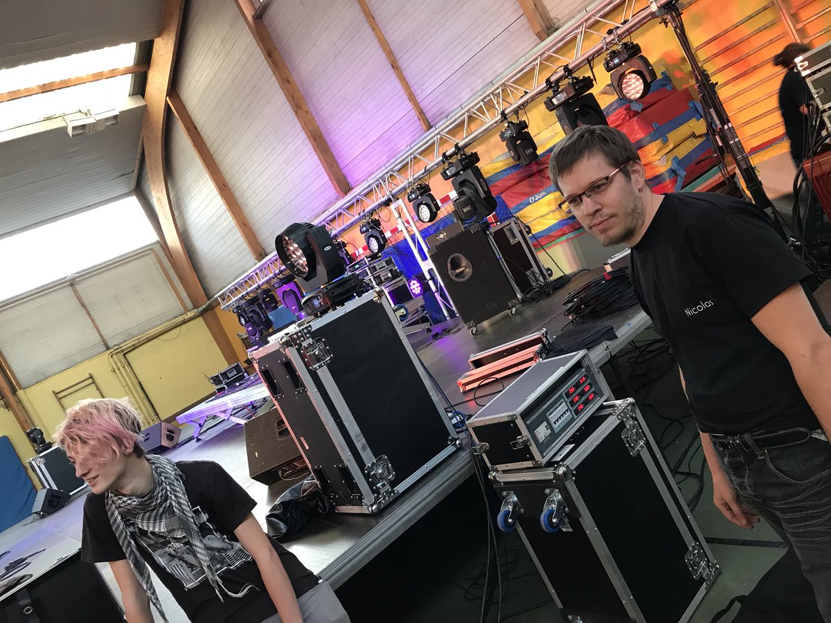 FedeBaptiste's tweet photo. J-1 pour #Connexion17 mais déjà ça s’active sérieusement à #Poitiers !
L’événement jeunesse de la @FedeBaptiste est sur les starting-blocks https://t.co/hCkkJ9K3bi