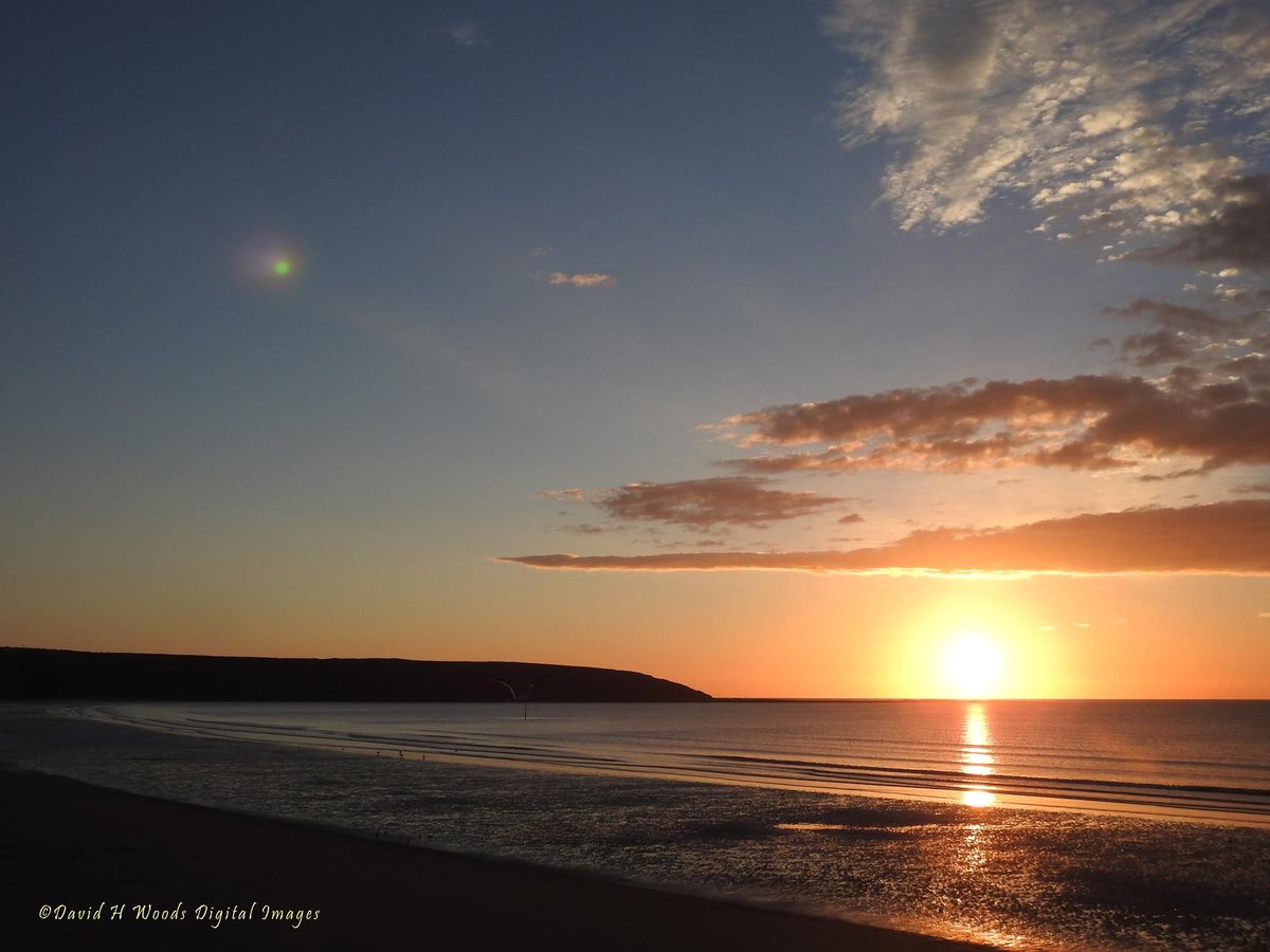_Filey's tweet image. Sunrise taken at 5.24 am on Saturday 29 July 2017 by David H Woods.