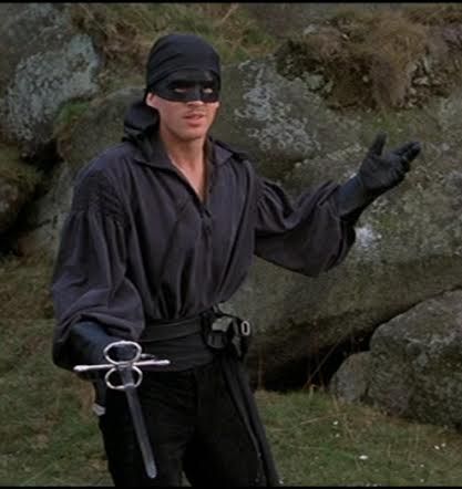 Happy Birthday to Cary Elwes, a decent fellow.   