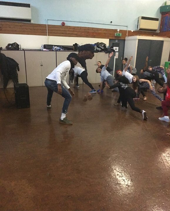 TheLentonCentre's tweet photo. More pics from our dance workshop, fronted by @steadyflawless - such an engaged group! #tlc #expressiondance #flawless #dance #lenton https://t.co/BCfdoIBdf6