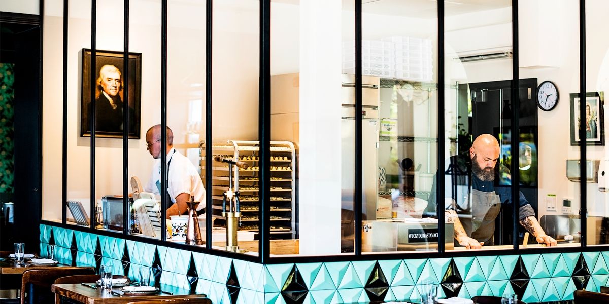 nolabelstour's tweet photo. Getting hungry and it isn't lunchtime yet. 😉  Esquire's Best New Restaurants in America 2017 - https://t.co/u7EGeLWoxc https://t.co/zXTWcKgc3z