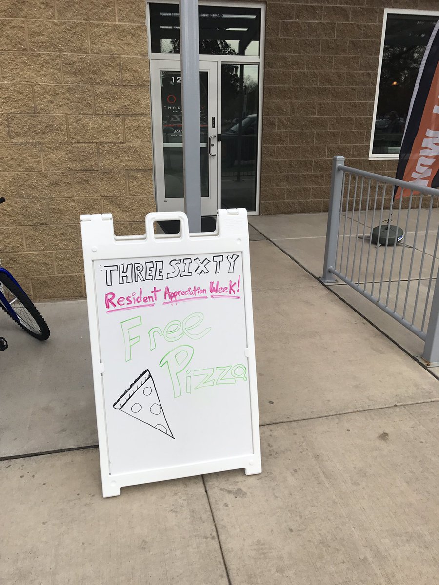 360Realty_Lax's tweet photo. Resident Appreciation Week! Free Pizza in the Aguilera Vacant Cafe available to all Three Sixty residents! (12pm while supplies last) https://t.co/RG879ggVSn