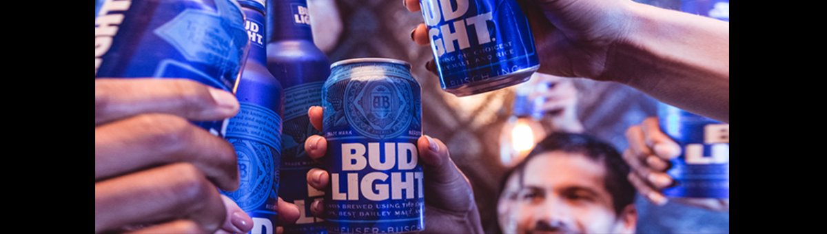 BeerLovesTXCOA's tweet photo. No matter what time of the year @budlight is always here, CHEERS! https://t.co/anwe2pOM2b