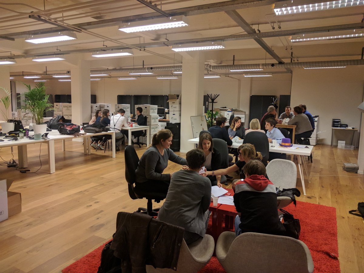 Danniau's tweet photo. Late night #GrowthHacking session  @TheReference https://t.co/bqy4OFOYeI