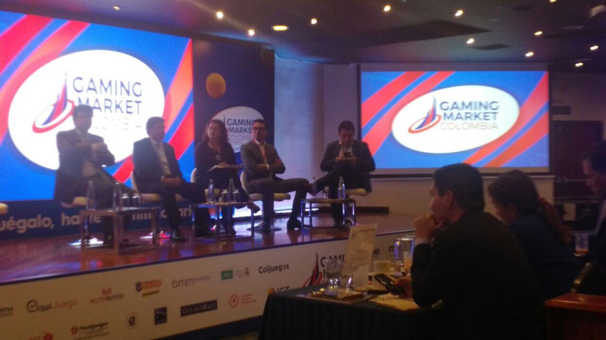FedelcoOficial's tweet photo. Nuestro presidente @hectordchaparro en panel impacto de los juegos suerte y azar en Financiamiento de Salud #EnVivo #GMC2017 @Fecoljuegos https://t.co/47tkSZhBYV