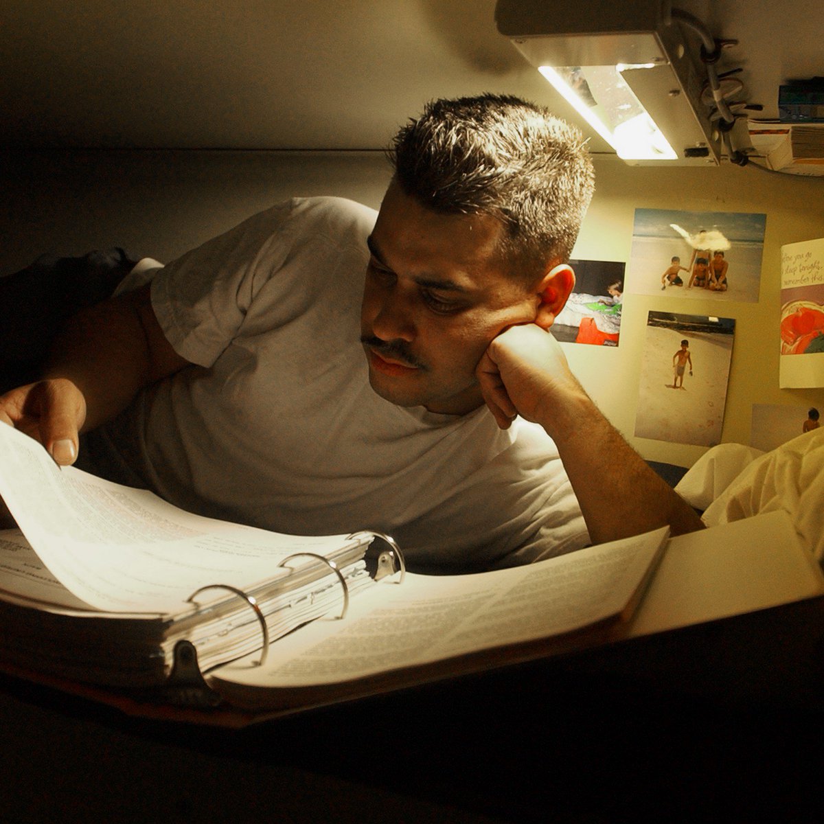AmericasNavy's tweet photo. #AmericasNavy Sailors bring parts of home with them while out at sea. What would your #PeaceOfHome be? #DayOfTheDeployed https://t.co/Wu56FJbNeJ