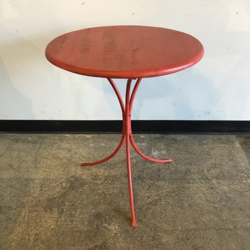 nadeauSOLA's tweet photo. #perfect little #bistrotable to have in your #breakfastnook #breakfast #brunch #ironandwood iron base with solid mango wood top! 3 finishes https://t.co/qUZnEQliFp