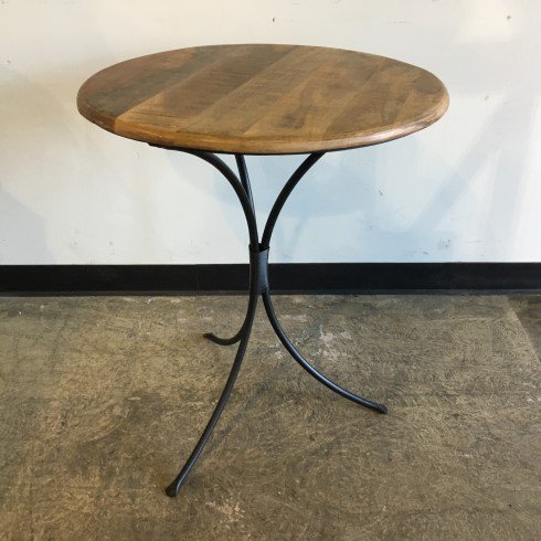 nadeauSOLA's tweet photo. #perfect little #bistrotable to have in your #breakfastnook #breakfast #brunch #ironandwood iron base with solid mango wood top! 3 finishes https://t.co/qUZnEQliFp