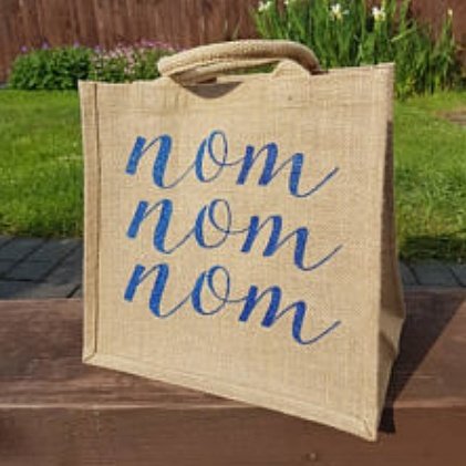 sarky_moo's tweet photo. @ADG_IQ I hand paint bags &amp; currently sell them around #Wales &amp; online. I would love them to travel further #QueenOf #goodluckeveryone 🤞 https://t.co/PmE6QIkcmM