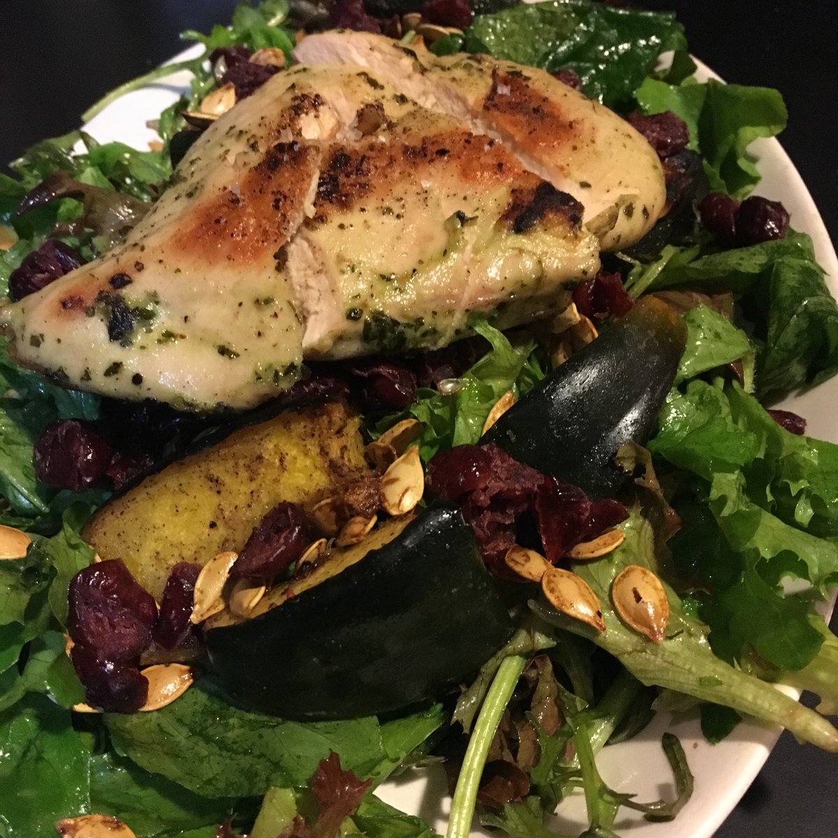 miijidaa's tweet photo. The perfect lunch today is this squash salad from our harvest menu with our herb and garlic chicken breast #LetsEat #HarvestMenu https://t.co/sY7ezg2M8c