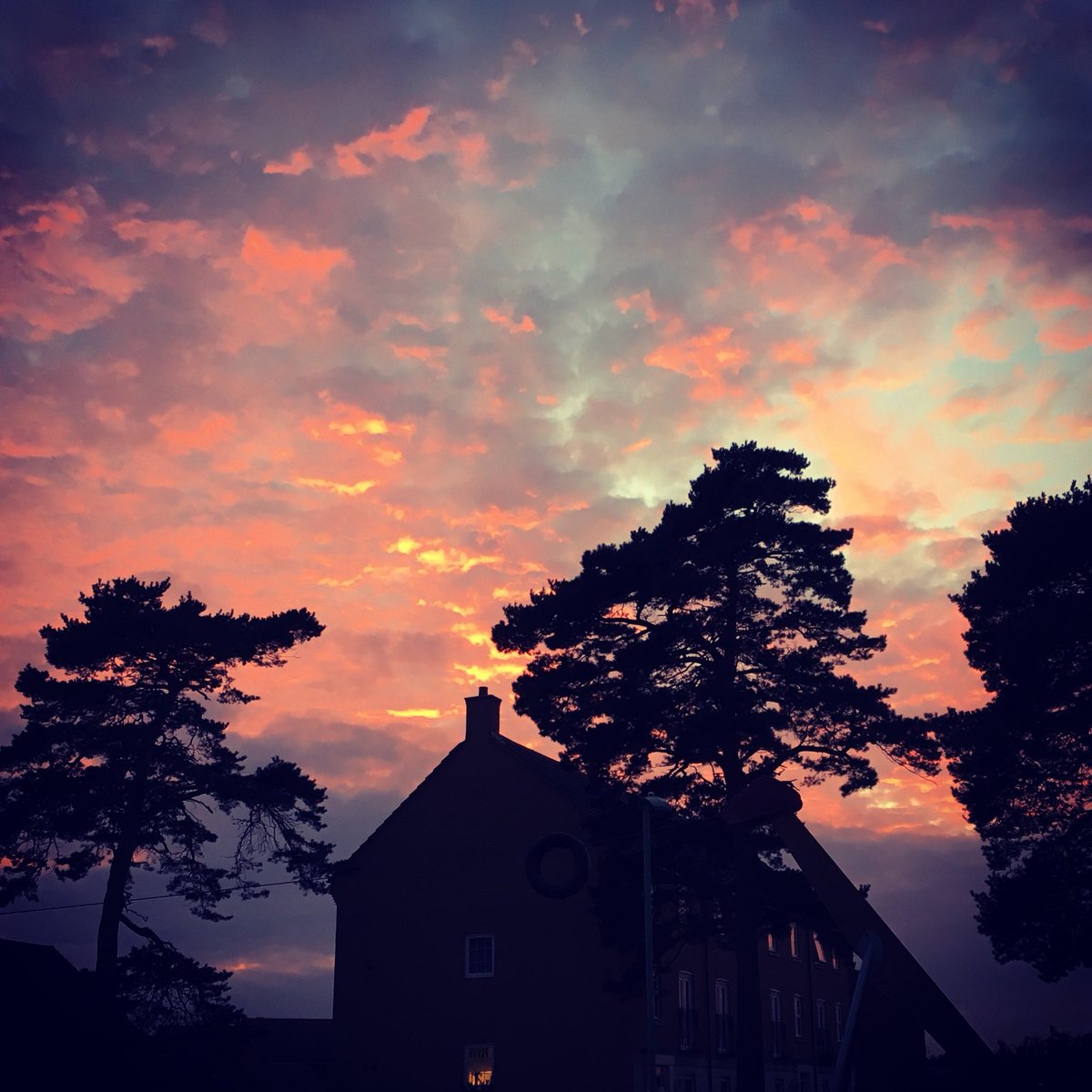 Loving the early sunsets #sunset