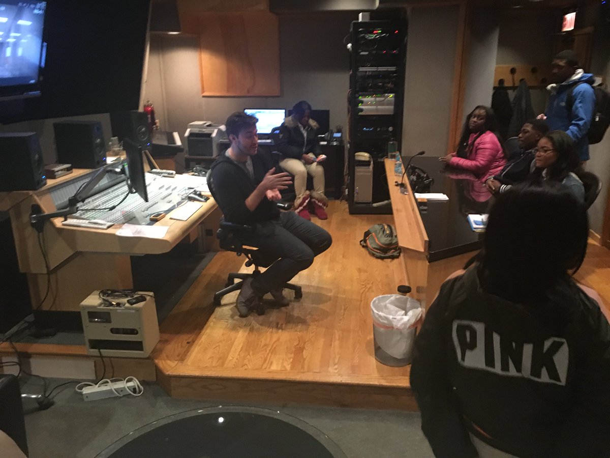 NLCPfsm's tweet photo. Students field trip to the @ChicagoRecordingStudio. Thank u  #CRC @FreeSpiritChi @fsmjeff @HoopsHIGHFSM @RealChiYouth @fsmnewstweets https://t.co/eBE185JEEG