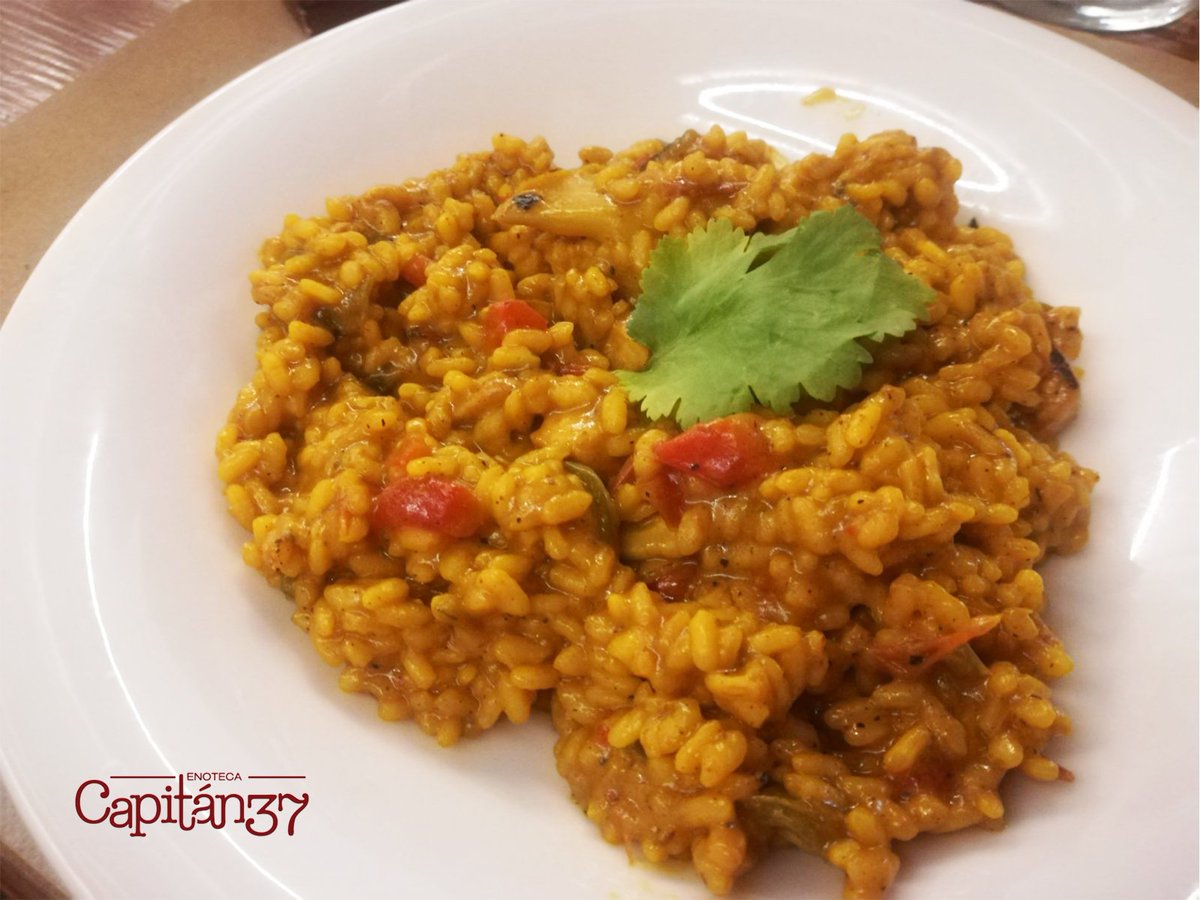 Capitan_37's tweet photo. 👉 ¿¿Queréis saber cuál es el #guiso del día que tenemos preparado para mañana??
Un fantástico #arroz como este 😍😍 ¡No te lo pierdas! https://t.co/2rxKJHGMfJ