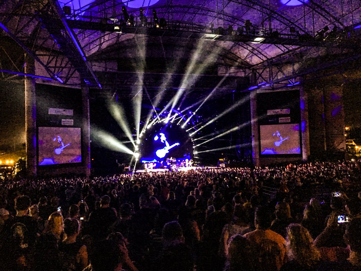 Nickelback's tweet photo. #TBT #NBSUMMER2017 https://t.co/TvK0dRVJ6t