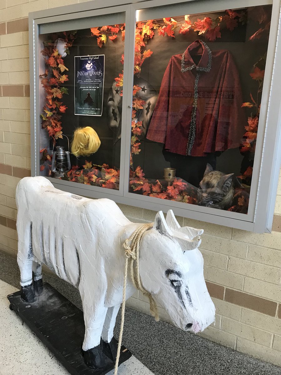 _Milky_White's tweet photo. The Adventures of Milky White begin!! @titanstage @thstitanpride https://t.co/hg6jtwlzza