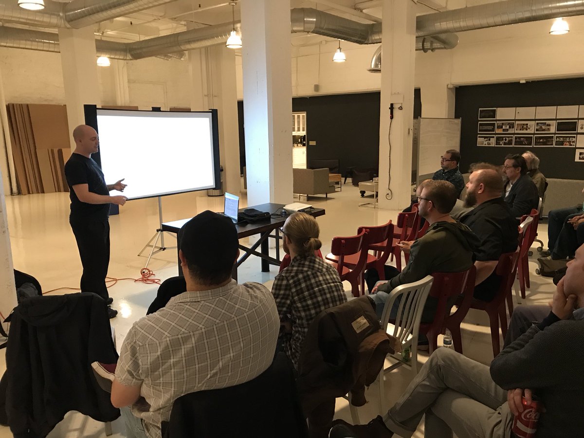 visualisgood's tweet photo. We had a hoot presenting WellnessVR & HockeyVR at #MNVR last night, thanks @zach_wendt @space150 and friends! https://t.co/oHb5OQhbBm