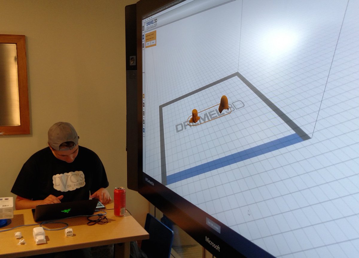LVCEdTech's tweet photo. .@LVC Visioneers Bring Innovation to Campus Through #makerspace https://t.co/oNqC353pO5  #makerED https://t.co/Jud13daI6Y