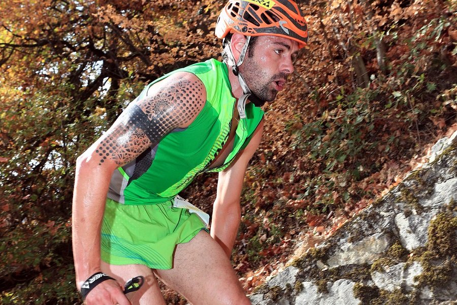 popularrunner's tweet photo. Philip Götsch vuela en Fully y consigue nuevo récord del mundo del KV https://t.co/aHk833c9q1 vía @runners_es https://t.co/bVXyKCXpxd