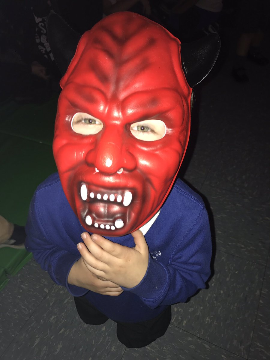 CCPPSchool's tweet photo. π We had a great time in the #ccpPTA scary movie night #ccpfun #ccpcommunity π https://t.co/JskKpxFUQt