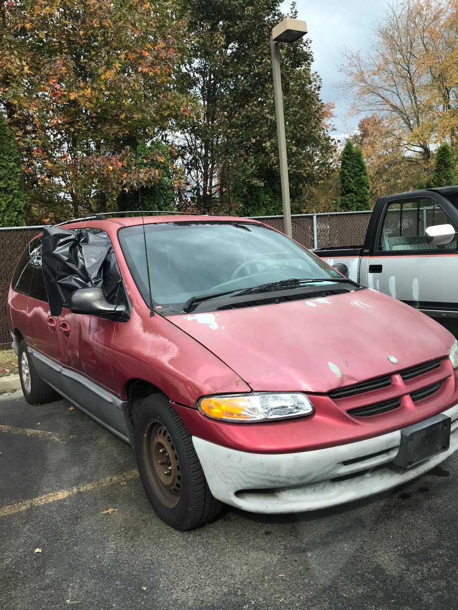 roswelldebacle's tweet photo. Rip this piece of shit! Thx for the trips to philly!!!!! #indierock #shitvan #beatercars https://t.co/2uMFzMUW89