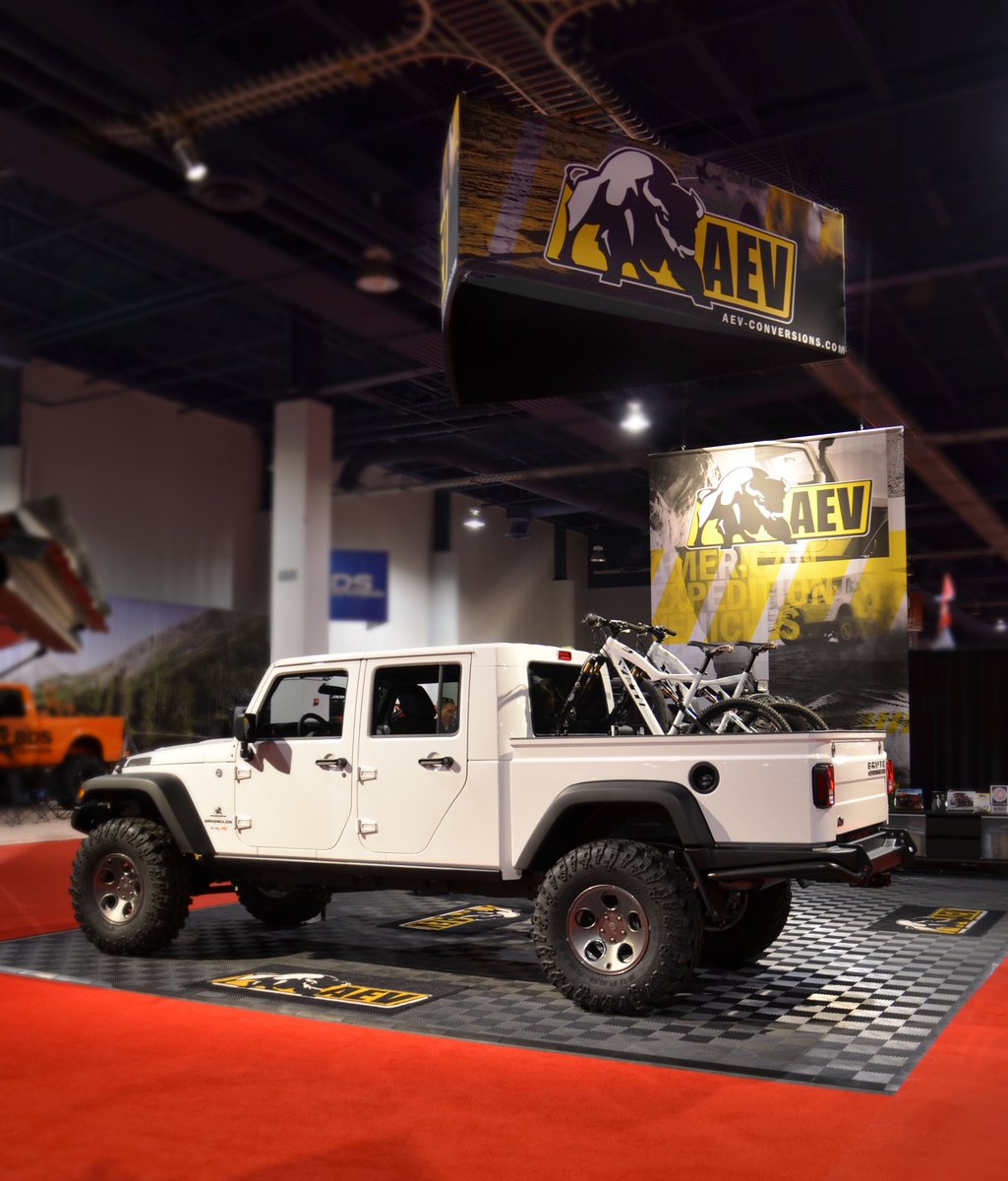 AEVconversions's tweet photo. #tbt SEMA '11 when we brought the first Brute DC350! Come see us at booth #35203 in Upper South Hall to see what we are bringing this year! https://t.co/Rx12AbYm1j