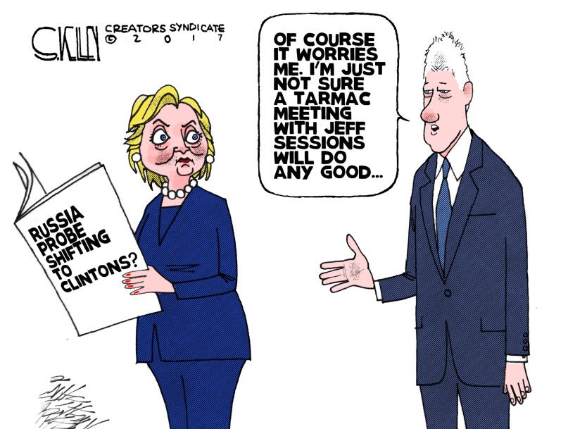 Lowcountry1Girl's tweet photo. With a possible 13 counts 2 prosecute (6 felonies), Hil’s going 🔽!
✔️Racketeering
✔️Russia Collusion
✔️Anticorruption
✔️Bribery https://t.co/kBirYOEnvT