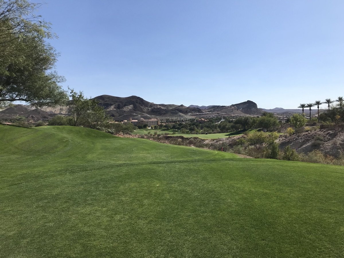 Bkoz55's tweet photo. Say yes to a Vegas golf trip. 
@GolfExecutive @RioSecco @ReflectionBayLV
#Golf #golftrip2017 #illbeback #bflight #21 #VegasStrong https://t.co/Ec8jtjceXt