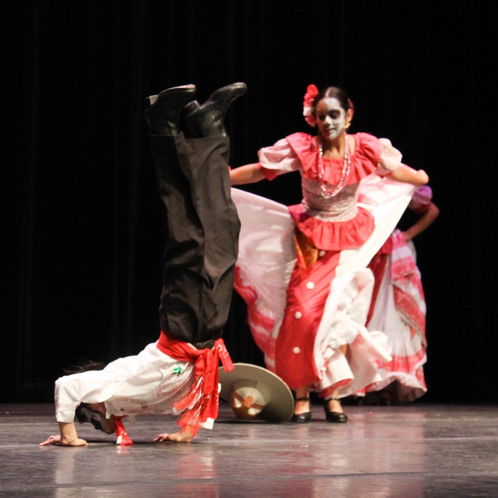 LaUltimaParadaSJ tweet media