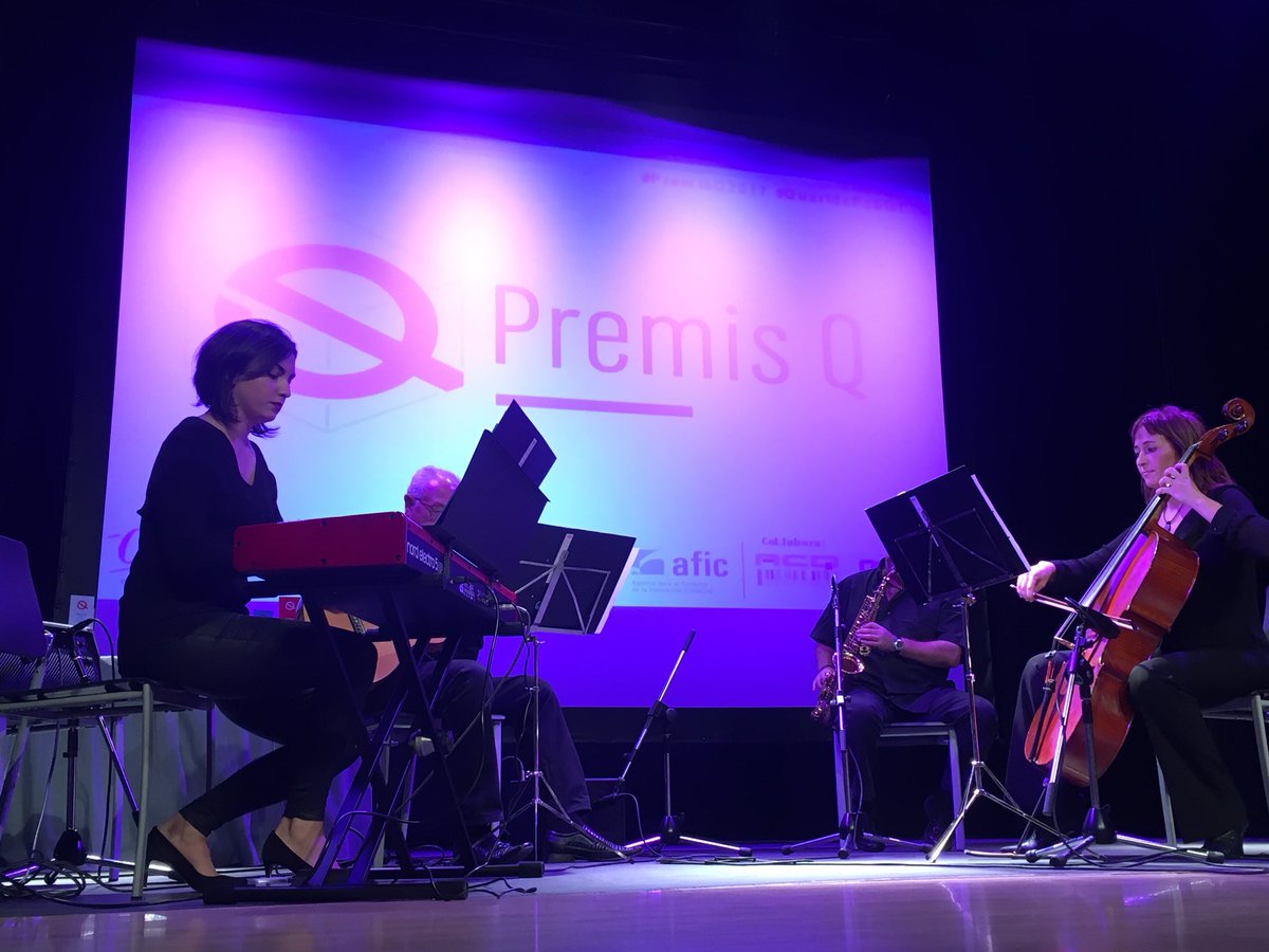 Alejandrocuni's tweet photo. Disfrutando de la previa de los #premisq de #quartdepoblet en @ElCasinoQdP @quartdepoblet @CulturaQdP @elperiodicoaqui https://t.co/3Elbyf2rI7