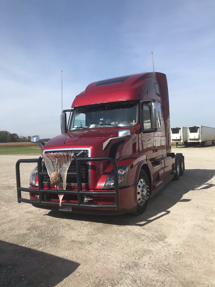 GLMTRANSPORT's tweet photo. Happy Halloween from GLM Transport!!
#truckerhalloween https://t.co/ccT6ucXBTO