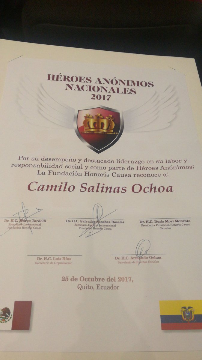 DrCamiloSalinas's tweet photo. Gracias a la #FundacionHonorisCausa x el reconocimiento como #HeroeAnonimoNacional en acciones sociales y de Salud Pública @MaximAccion35AP https://t.co/jLahYpCgBr