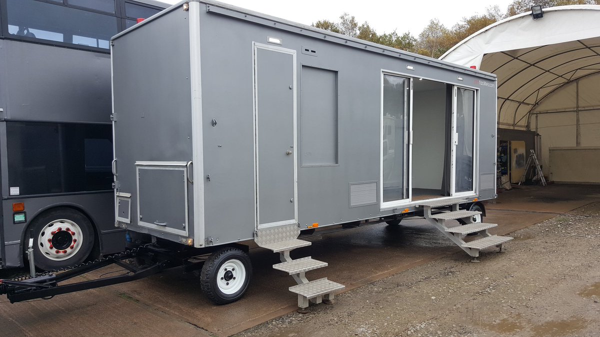 JAMFacilities's tweet photo. Our new trailer! Changing room? Office? School room? Make-up? Whatever you need it to be! https://t.co/dKoaEz5CRX