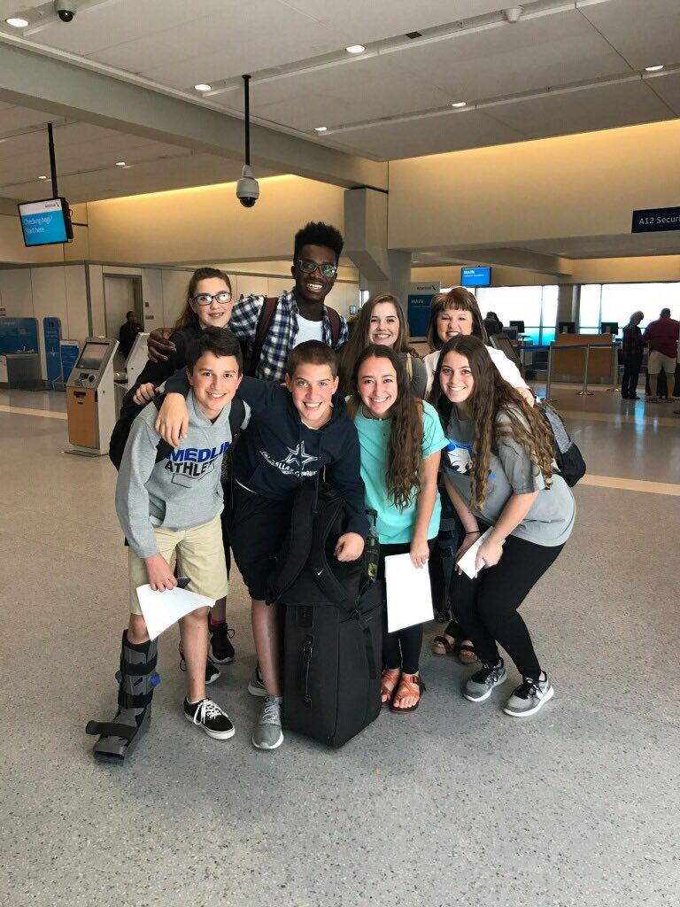 WeAreByronStuCo's tweet photo. Watch out Florida and SASC, here comes Byron StuCo! @ByronNelsonHigh @TASC_StuCo @sasc2017 https://t.co/hxcbcyNDUg