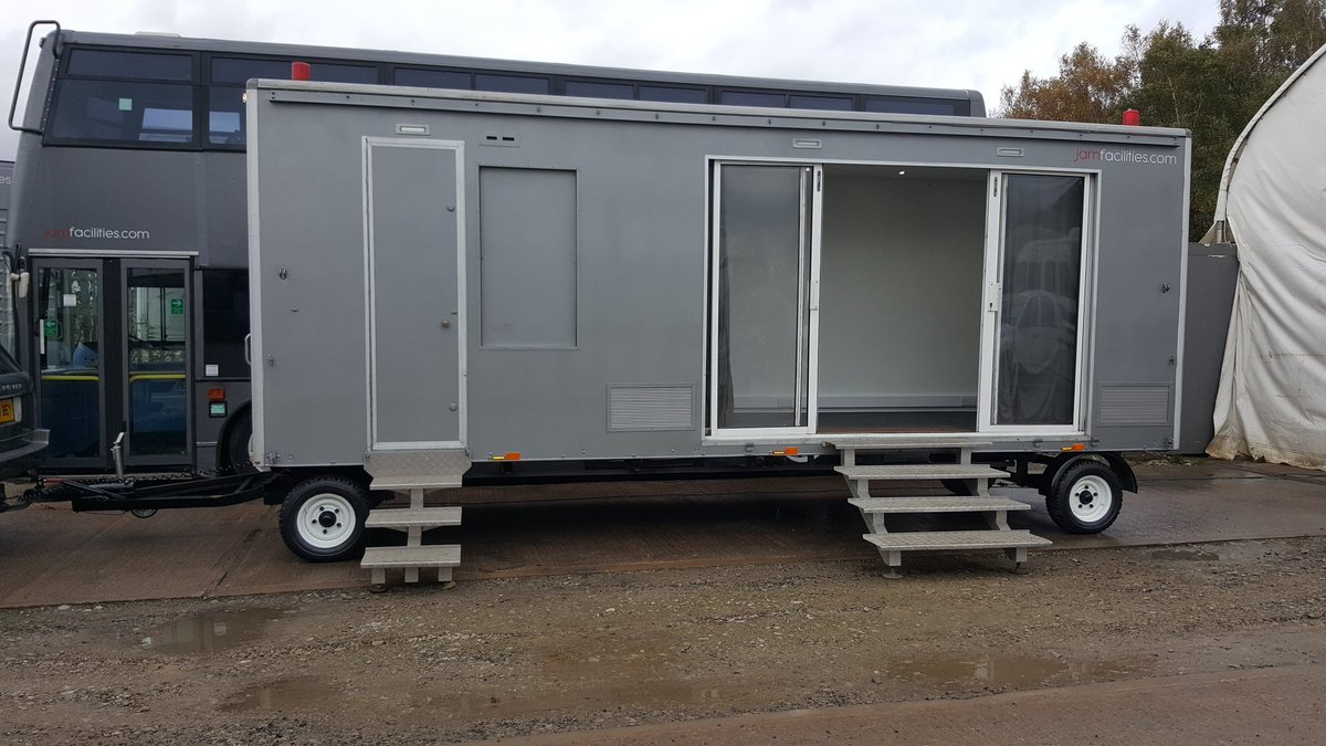 JAMFacilities's tweet photo. Our new trailer! Changing room? Office? School room? Make-up? Whatever you need it to be! https://t.co/dKoaEz5CRX